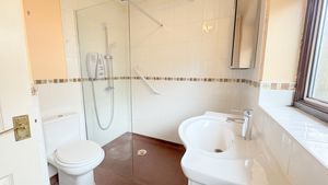 Beacon Close- click for photo gallery